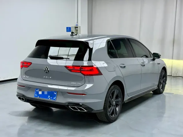 Volkswagen Golf — Фото автомобиля 16