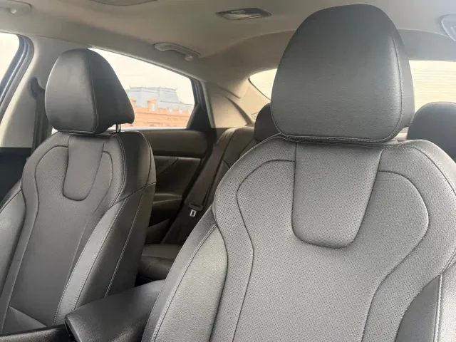Hyundai Elantra — Фото автомобиля 14