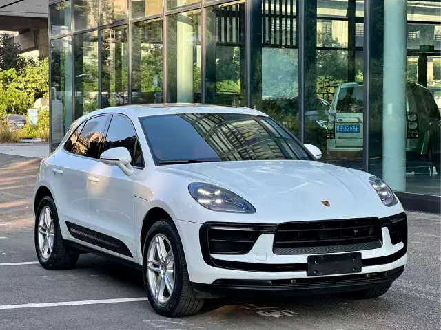 Porsche Macan — Фото автомобиля 11