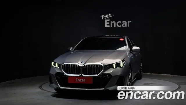 BMW 5-Series 5 серия (G60) 530i xDrive M Sport — Фото автомобиля 3