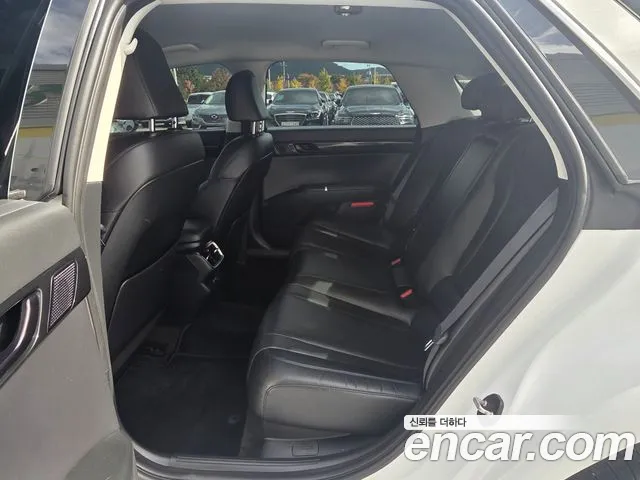 Hyundai Grandeur GN7 — Фото автомобиля 13