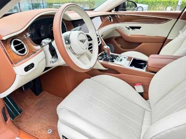 Bentley Flying Spur Plug-in Hybrid 2026 Model 4.0T V8 Standard Edition — Фото автомобиля 10