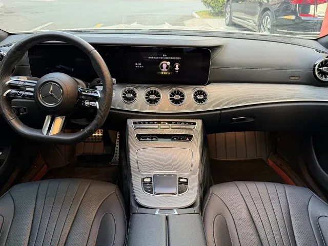 Mercedes-Benz CLS-Class — Фото автомобиля 15
