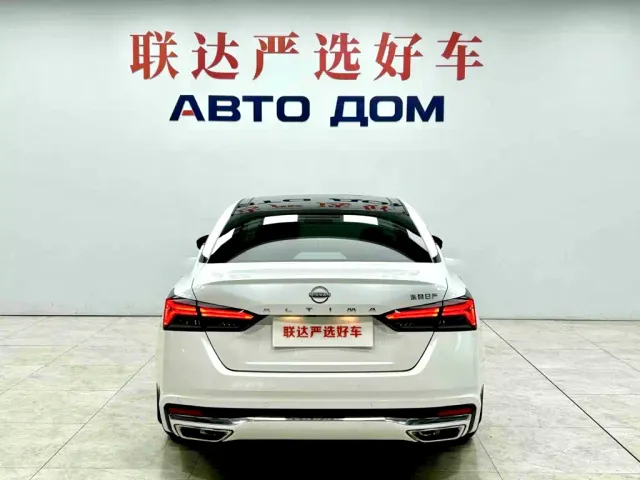 Nissan Teana — Фото автомобиля 5