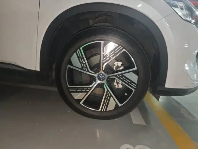 BYD Song Pro — Фото автомобиля 24