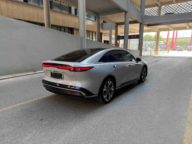 Mazda EZ-6 — Фото автомобиля 6