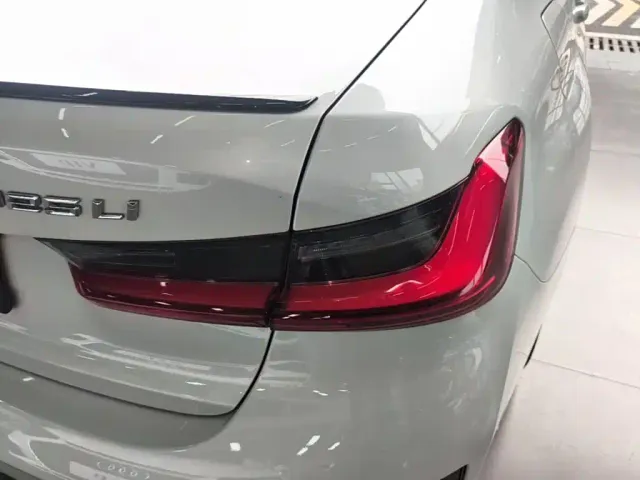 BMW 3 Series — Фото автомобиля 7