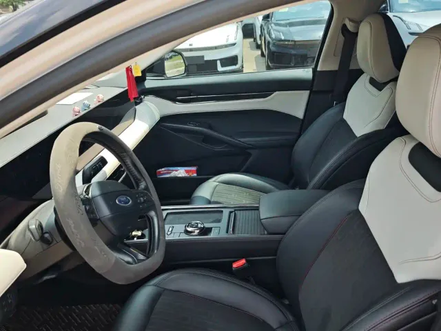 Ford Mondeo — Фото автомобиля 5