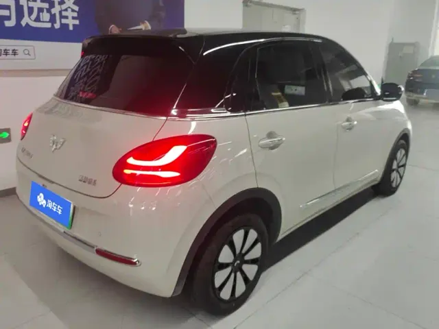 Wuling Bingo — Фото автомобиля 3