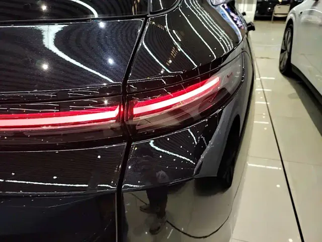 Li Auto L7 — Фото автомобиля 7