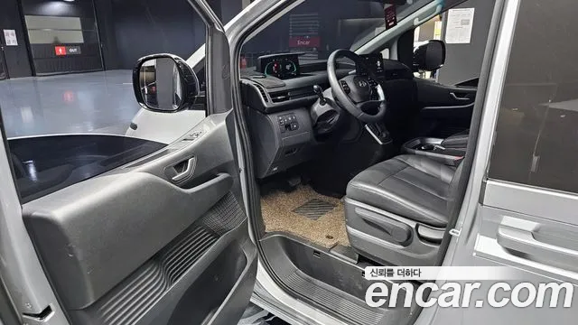 Hyundai Staria Staria — Фото автомобиля 11