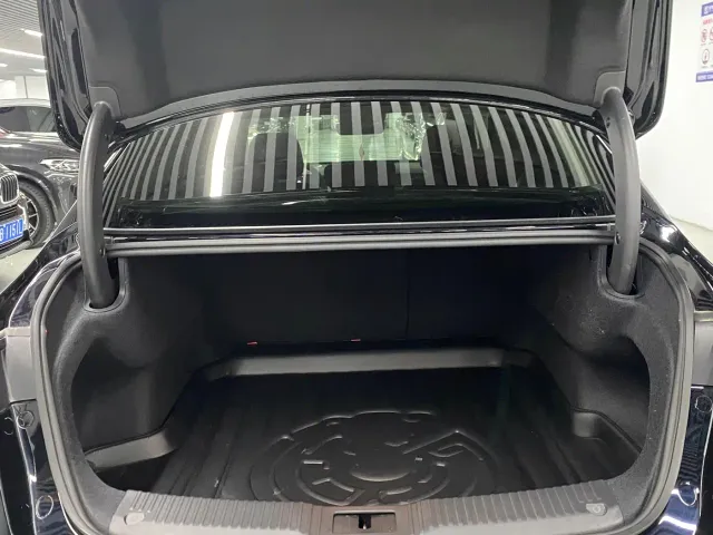 Hongqi H5 — Фото автомобиля 15