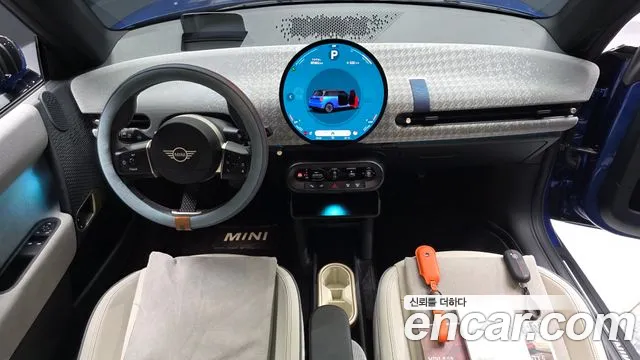 Mini Cooper Cooper Электро 4 поколение SE Favoured — Фото автомобиля 3