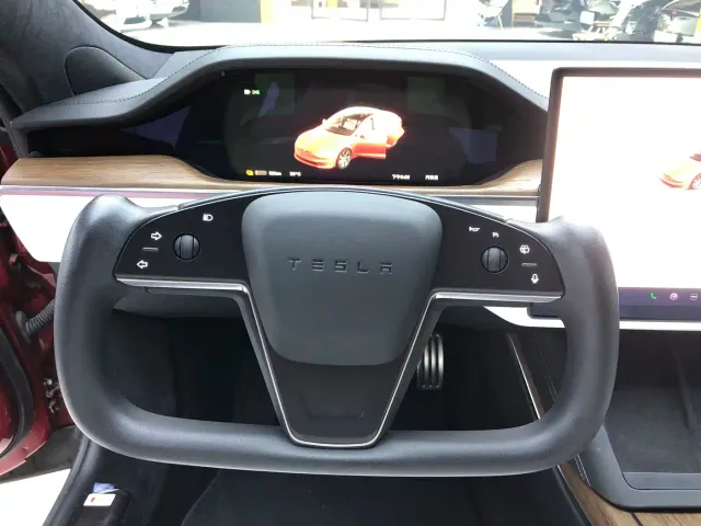 Tesla Model S 2023 Dual Motor All-Wheel Drive Edition — Фото автомобиля 15