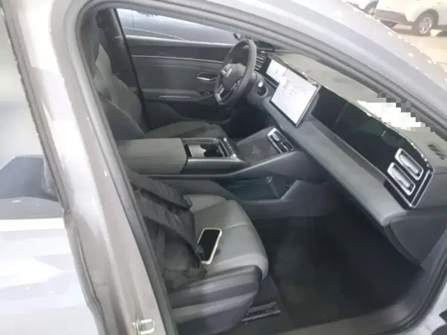BYD Qin L — Фото автомобиля 24