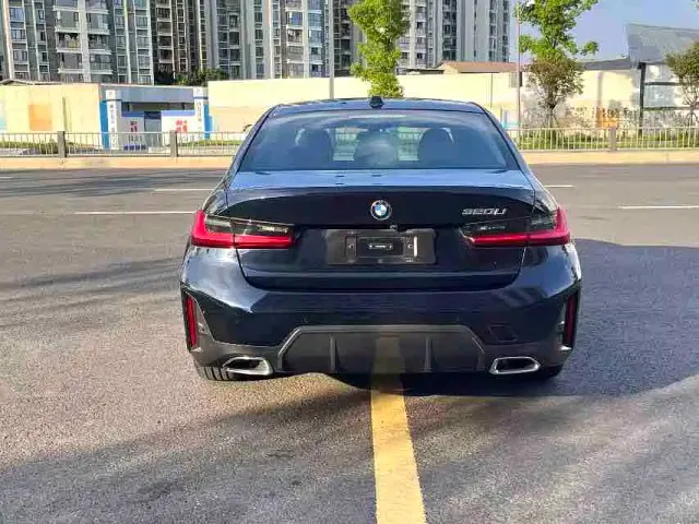 BMW 3 Series — Фото автомобиля 8