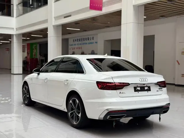 Audi A4L — Фото автомобиля 7