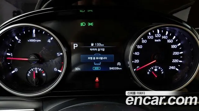 Kia Canival Carnival 4 поколение Дизель 9 мест Prestige — Фото автомобиля 8