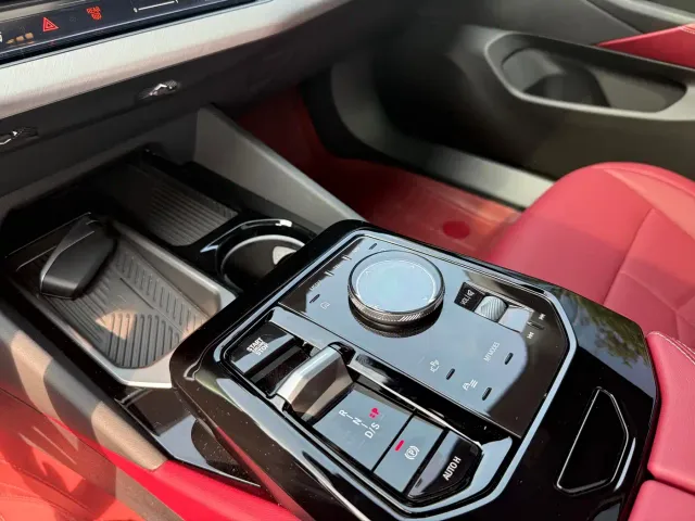 BMW 5 Series — Фото автомобиля 16