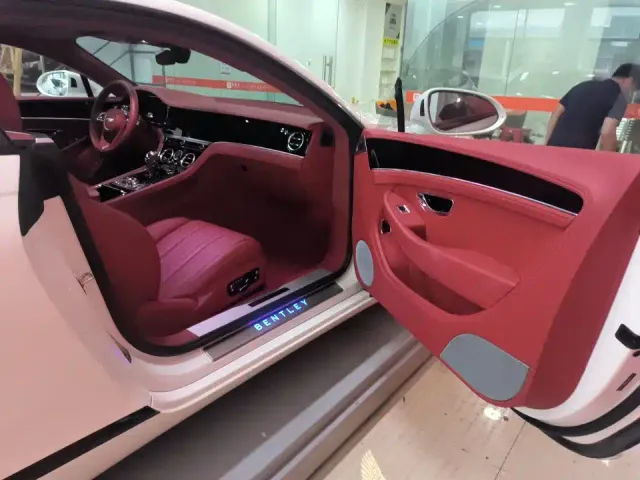 Bentley Continental — Фото автомобиля 5