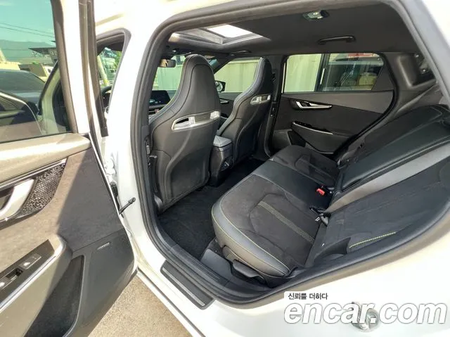 Kia EV6 — Фото автомобиля 17
