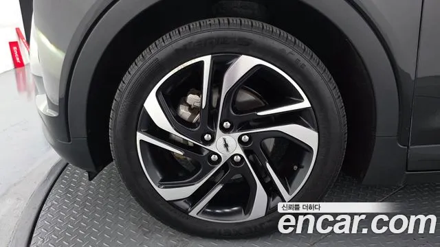 Chevrolet Bolt EV — Фото автомобиля 5
