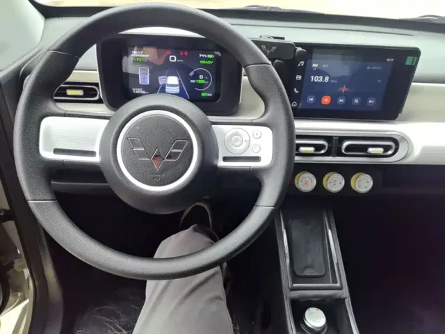 Wuling Hongguang Mini EV — Фото автомобиля 9