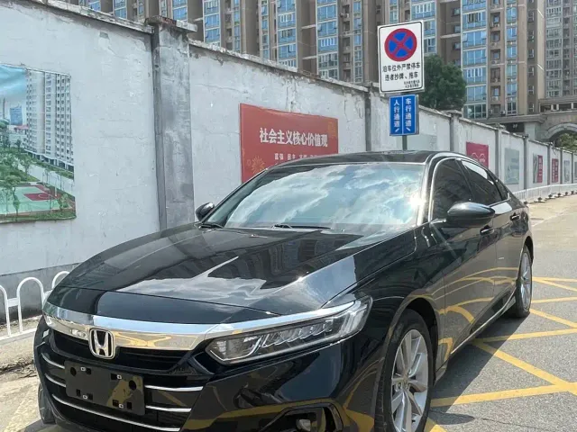 Honda Accord — Фото автомобиля 2