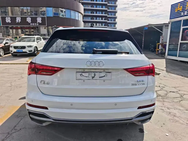 Audi Q3 — Фото автомобиля 4