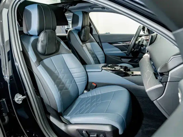 BMW 5 Series — Фото автомобиля 21