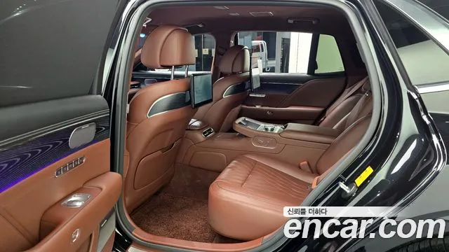 Genesis G90 Бензин 3.5 турбо AWD — Фото автомобиля 12
