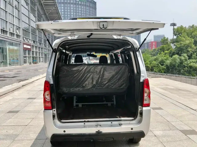 Linxys Yufeng EV50 — Фото автомобиля 11