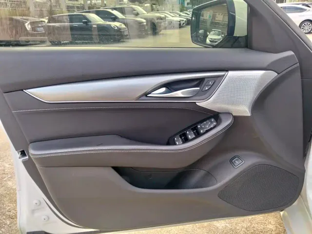 Cadillac CT5 — Фото автомобиля 6