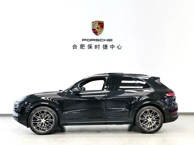Porsche Cayenne — Фото автомобиля 7