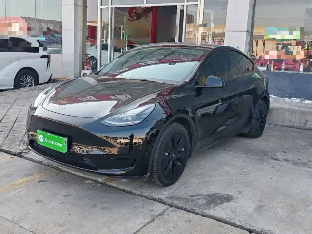 Фотография автомобиля — Tesla Model Y