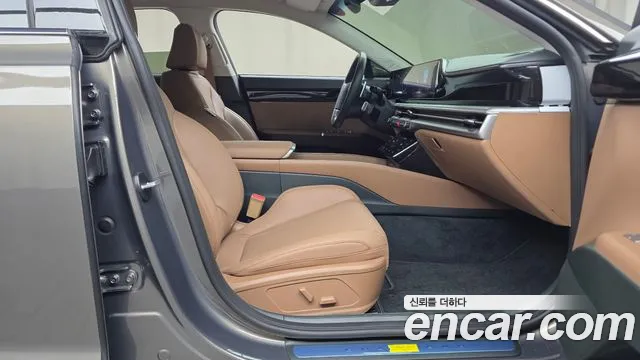 Hyundai Grandeur GN7 — Фото автомобиля 16