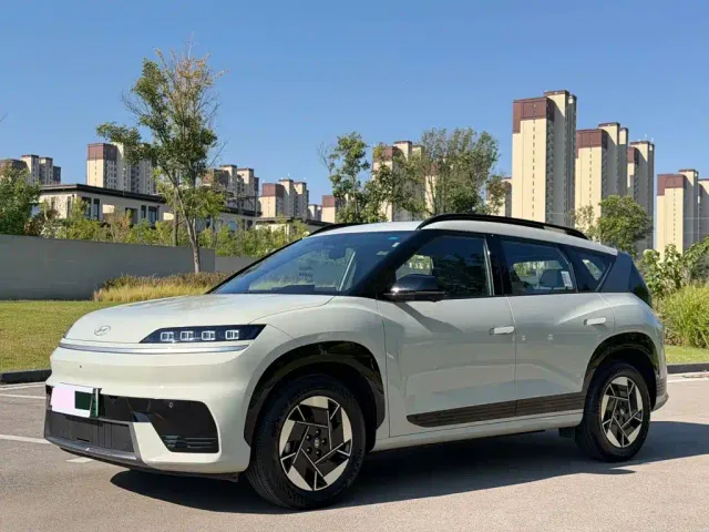 Фотография автомобиля — Hyundai ELEXIO