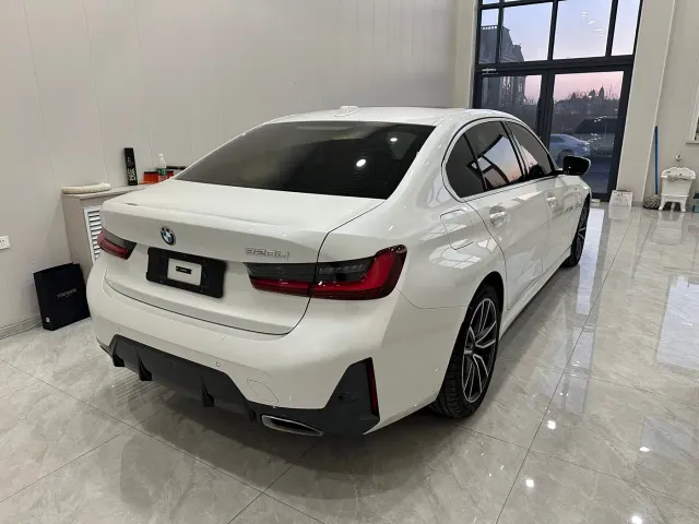 BMW 3 Series — Фото автомобиля 4