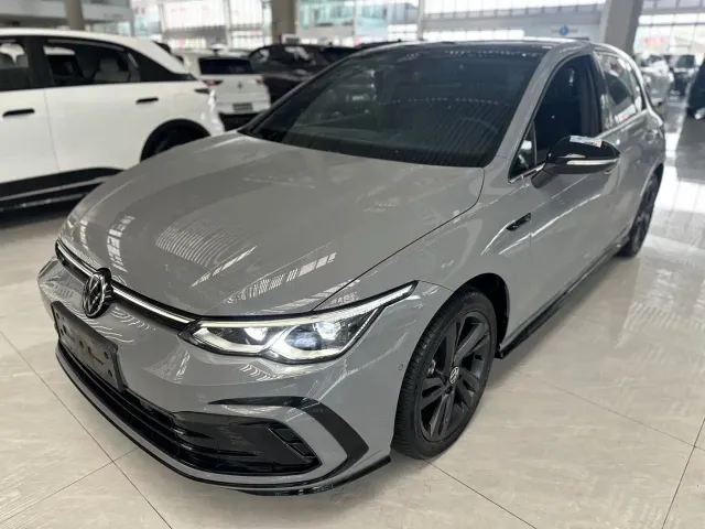 Фотография автомобиля — Volkswagen Golf