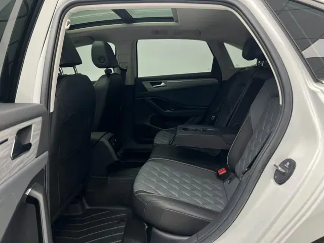 Volkswagen Sagitar — Фото автомобиля 17