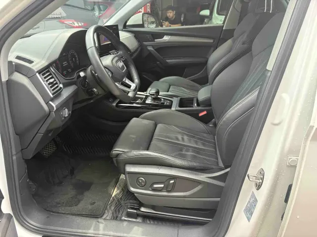 Audi Q5L — Фото автомобиля 9