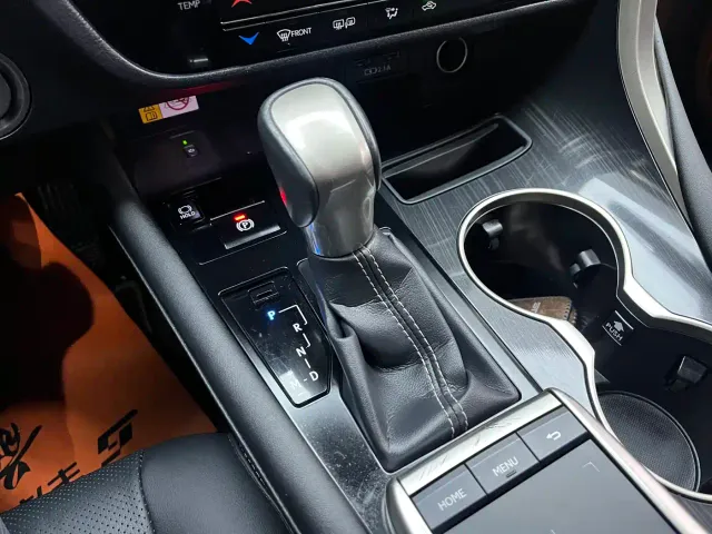 Lexus RX — Фото автомобиля 11