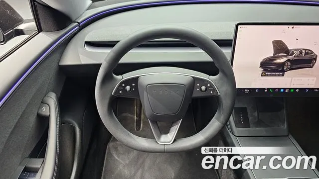 Tesla Model 3 — Фото автомобиля 11