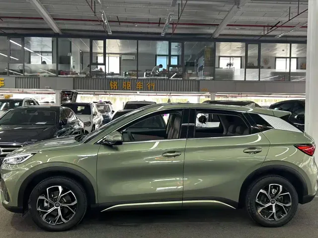 BYD Yuan PLUS — Фото автомобиля 3