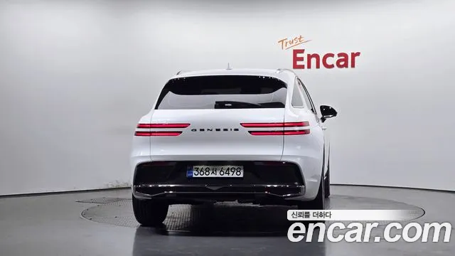 Genesis GV70 — Фото автомобиля 4