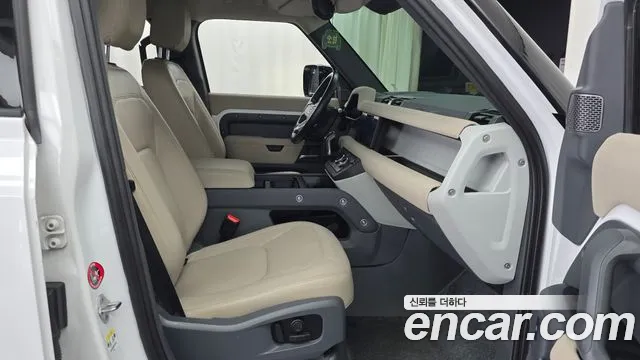 Land Rover Defender L663 — Фото автомобиля 26