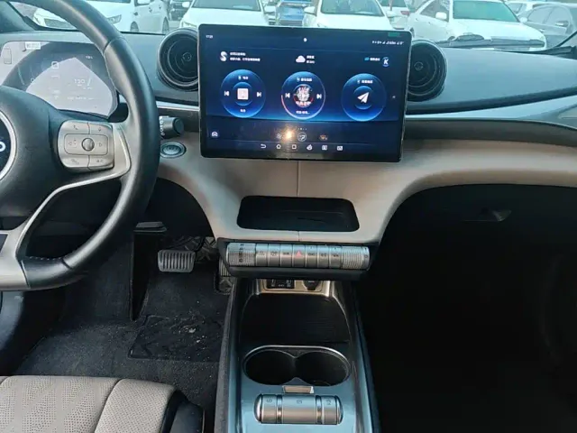 BYD Dolphin — Фото автомобиля 12