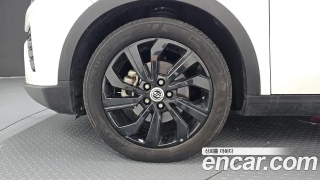 KG_Mobility_Ssangyong TIBOLI Very New Tivoli Бензин 1.5 2WD — Фото автомобиля 5