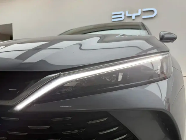 BYD Qin L — Фото автомобиля 10