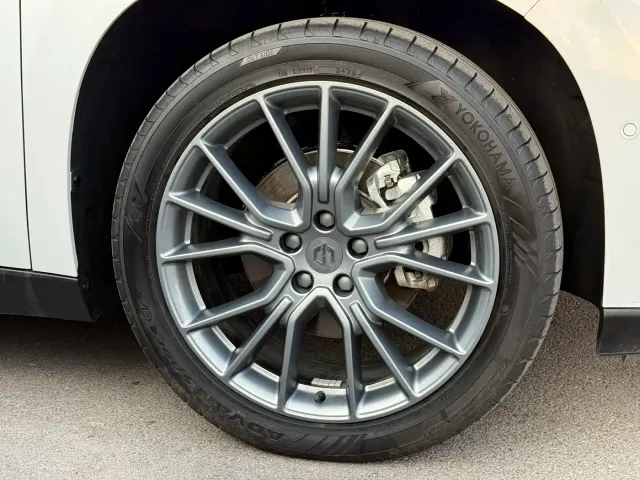 Leapmotor C10 — Фото автомобиля 16